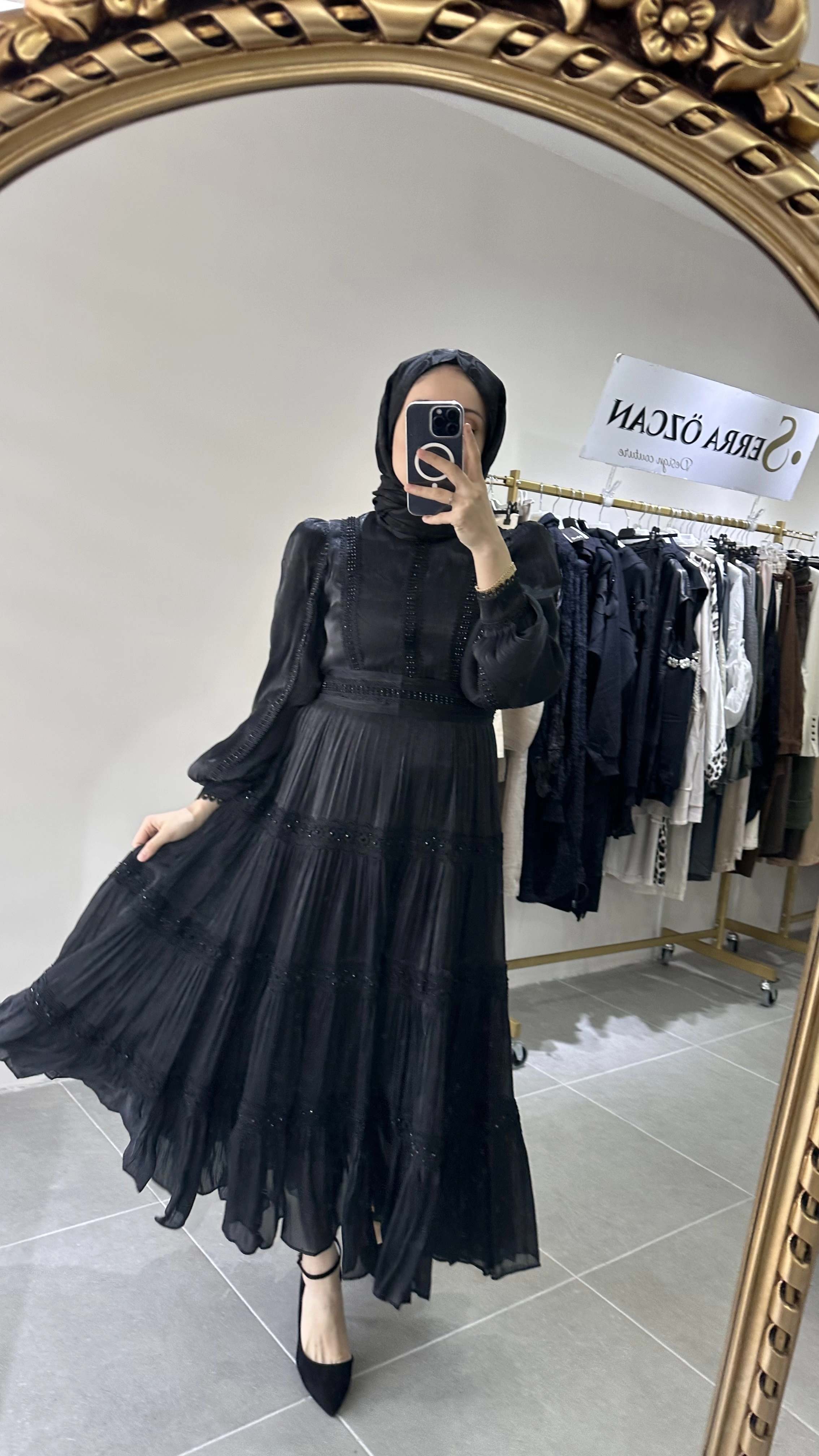 Taş ve Güpür İşlemeli İthal C.Dior Elbise