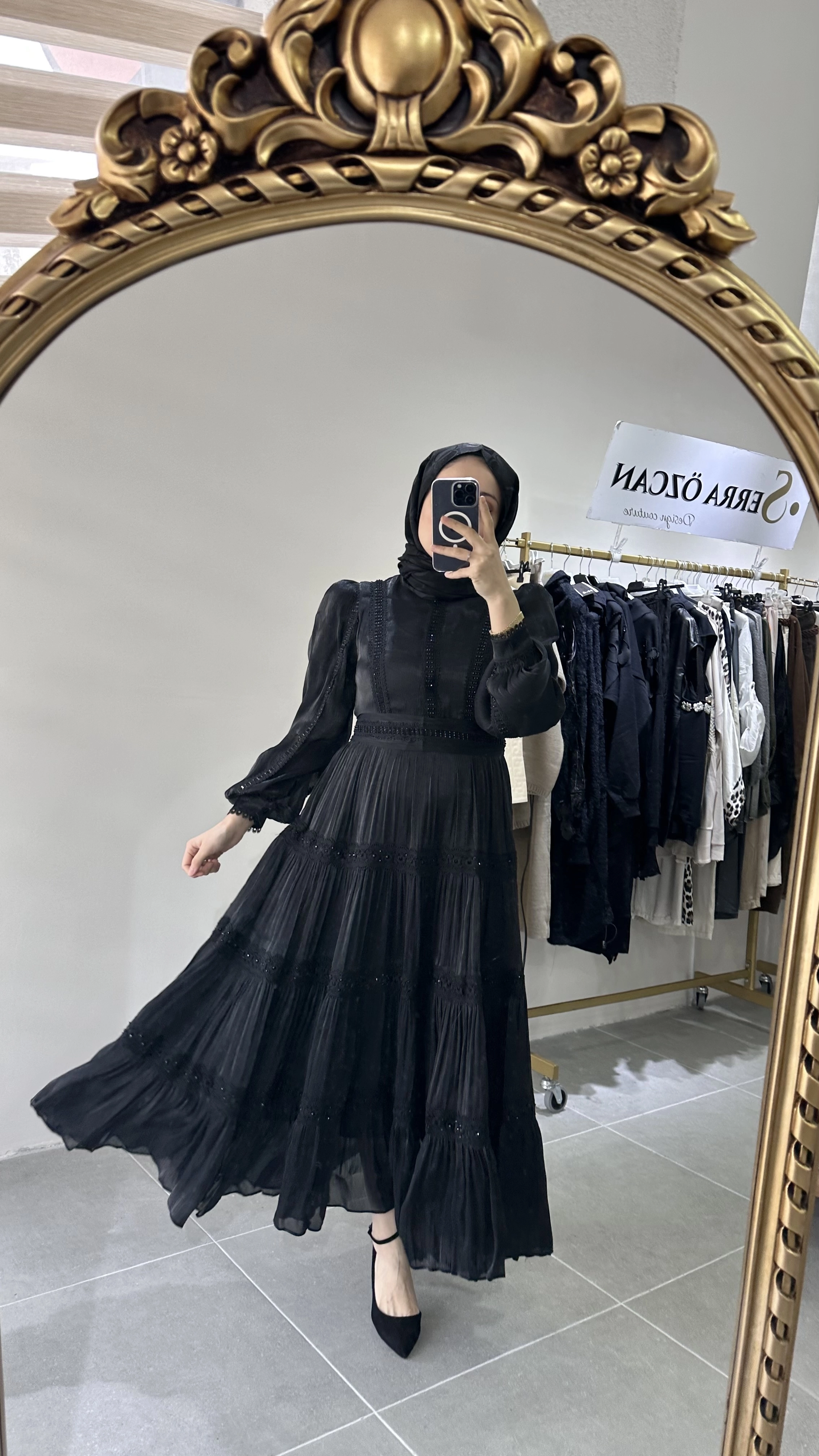 Taş ve Güpür İşlemeli İthal C.Dior Elbise