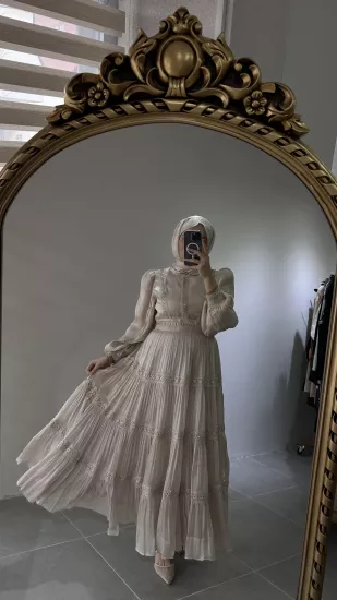 Taş ve Güpür İşlemeli İthal C.Dior Elbise